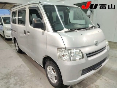TOYOTA TOWN ACE VAN
