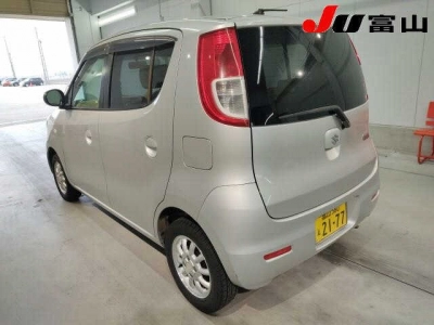 SUZUKI MRWAGON