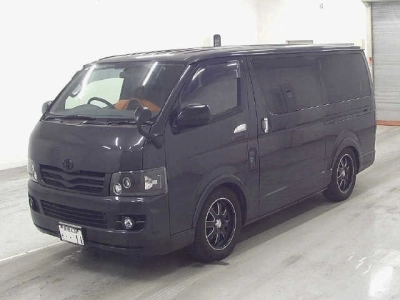 TOYOTA REGIUS VAN