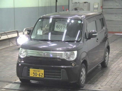 SUZUKI MRWAGON