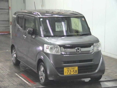 HONDA N-BOX SLASH