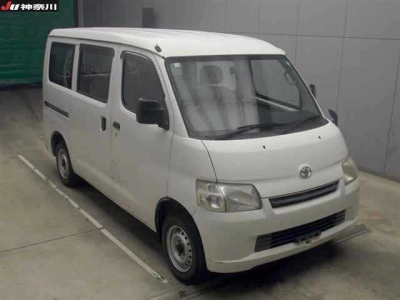 TOYOTA TOWN ACE VAN