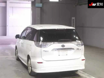 TOYOTA ESTIMA HYBRID
