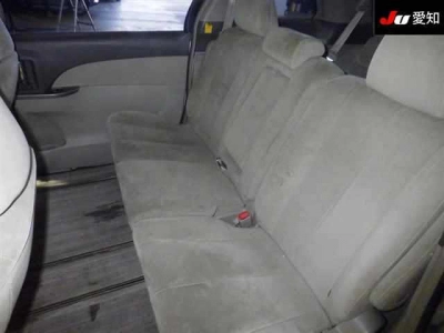 TOYOTA ESTIMA HYBRID