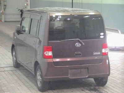 DAIHATSU MOVE CONTE