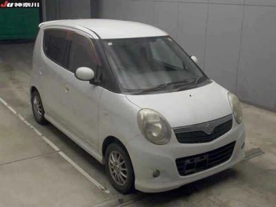 SUZUKI MRWAGON
