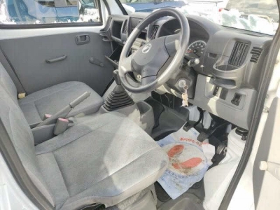 NISSAN NT100 CLIPPER