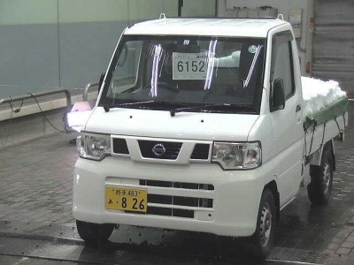 NISSAN NT100 CLIPPER