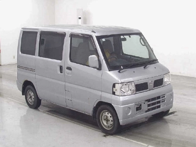 NISSAN CLIPPER VAN