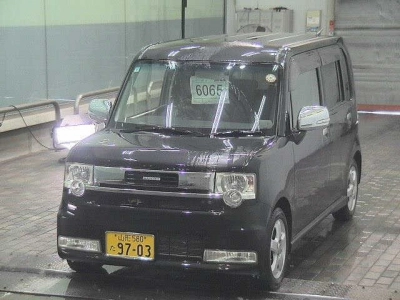 DAIHATSU MOVE CONTE
