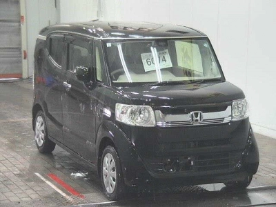 HONDA N-BOX SLASH