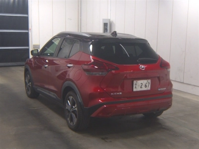 NISSAN KICKS
