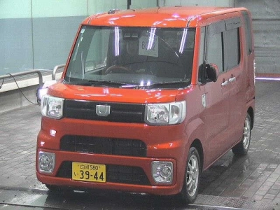 DAIHATSU WAKE