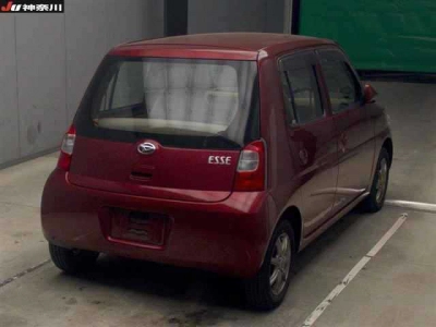 DAIHATSU ESSE