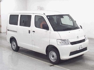 TOYOTA TOWN ACE VAN