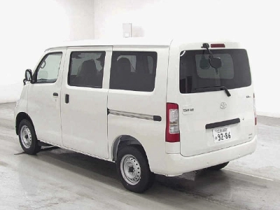 TOYOTA TOWN ACE VAN