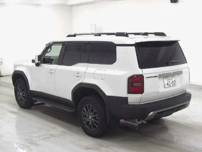 TOYOTA LAND CRUISER 250