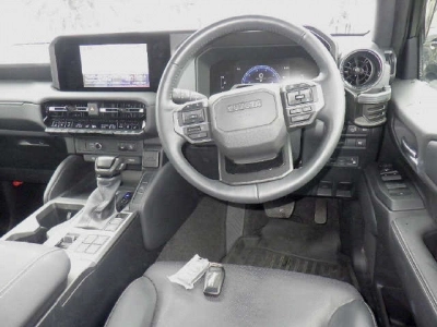 TOYOTA LAND CRUISER 250