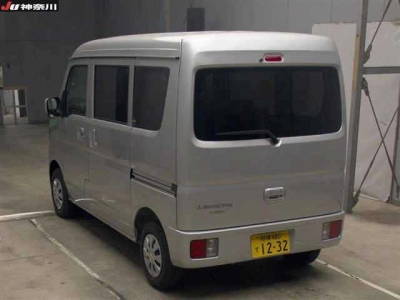 MITSUBISHI MINICAB