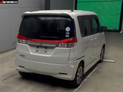 MITSUBISHI DELICA D:2