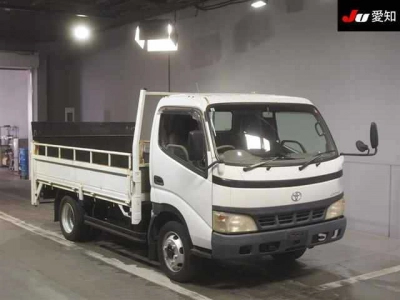 TOYOTA DYNA TRUCK