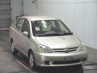 TOYOTA PLATZ