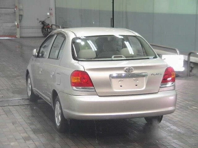 TOYOTA PLATZ