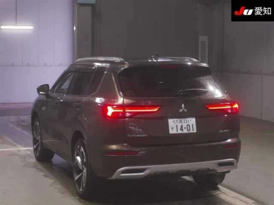 MITSUBISHI OUTLANDER PHEV