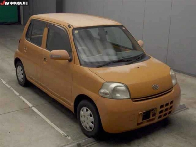 DAIHATSU ESSE