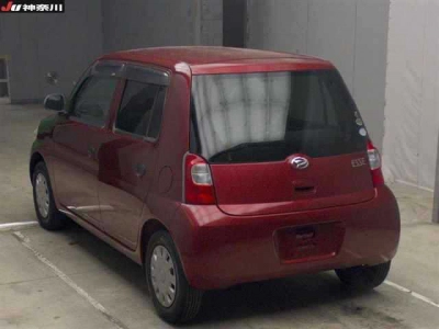 DAIHATSU ESSE