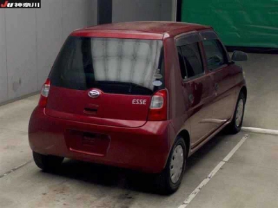 DAIHATSU ESSE