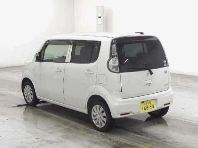 SUZUKI MRWAGON