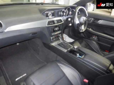 MERCEDES BENZ C CLASS