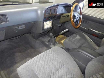 TOYOTA HILUX PICK UP