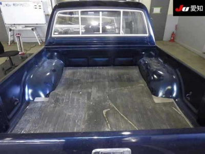 TOYOTA HILUX PICK UP