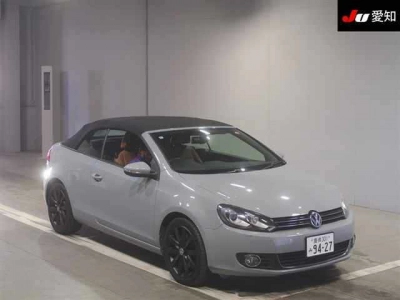 VOLKSWAGEN GOLF CABRIOLET