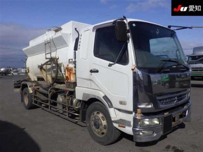 MITSUBISHI FUSO