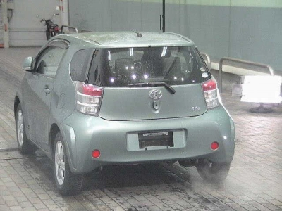 TOYOTA IQ