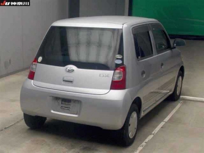 DAIHATSU ESSE