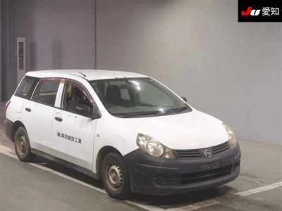 NISSAN AD VAN