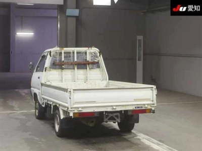 TOYOTA LITE ACE TRUCK