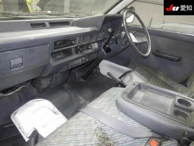 TOYOTA LITE ACE TRUCK