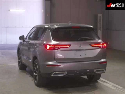 MITSUBISHI OUTLANDER PHEV