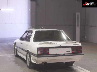 NISSAN SKYLINE