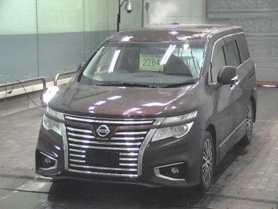NISSAN ELGRAND