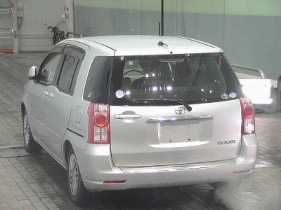 TOYOTA RAUM