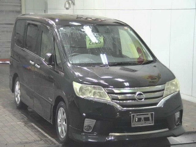 NISSAN SERENA