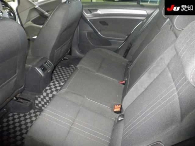 VOLKSWAGEN GOLF ALLTRACK