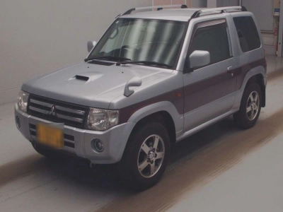 MITSUBISHI PAJERO MINI