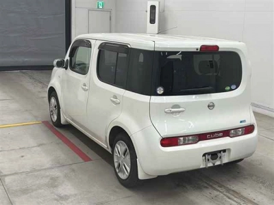 NISSAN CUBE